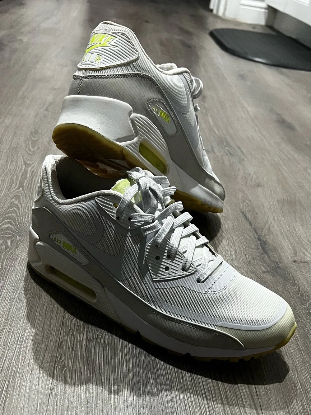 2013 Limited Release Nike Air Max 90 Men’s Size 10 White with CMFT PRM Tape